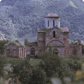 старое здание в Карачаевске